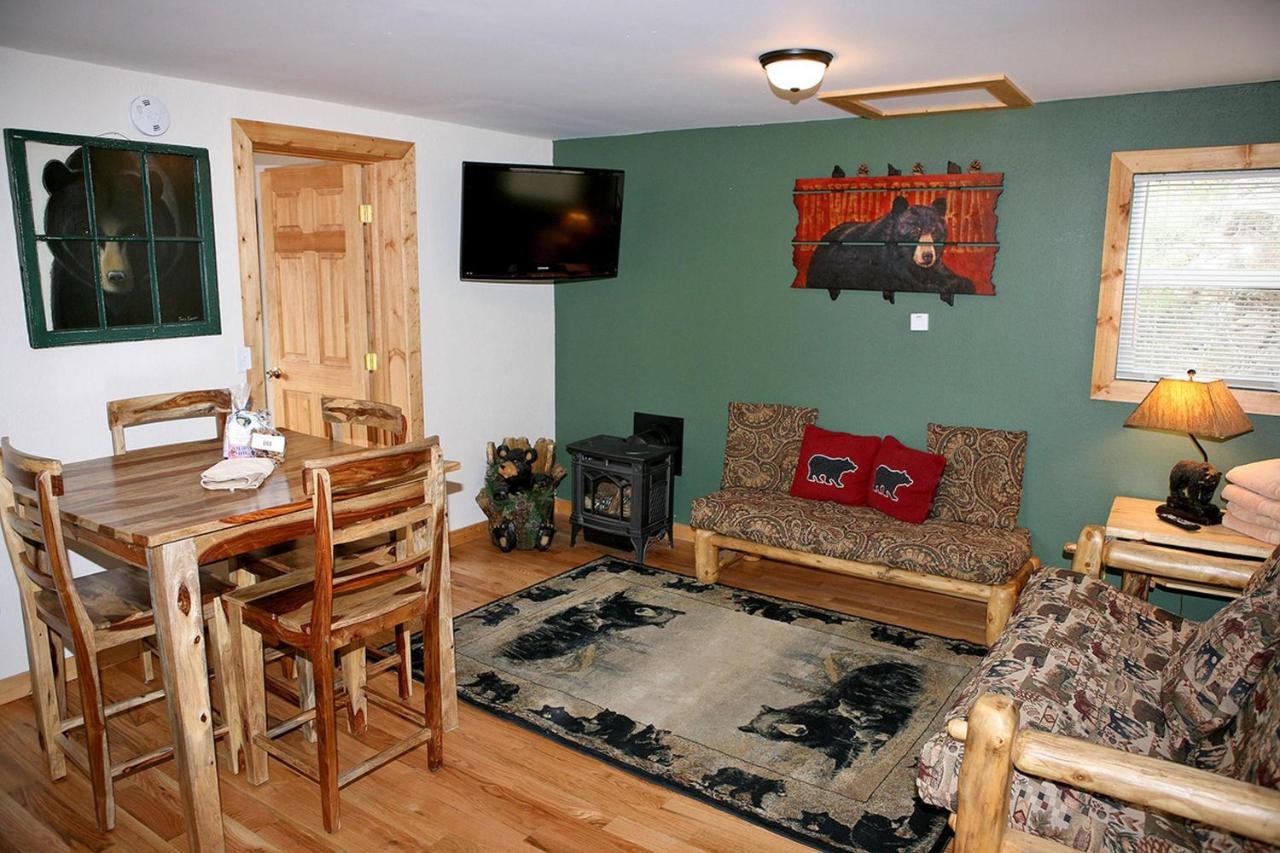 Lazy R Cottages With Hot Tubs By Rocky Mountain Resorts Estes Park Room photo